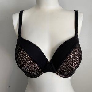 Body by Victoria Victoria's Secret Bra Size 38D